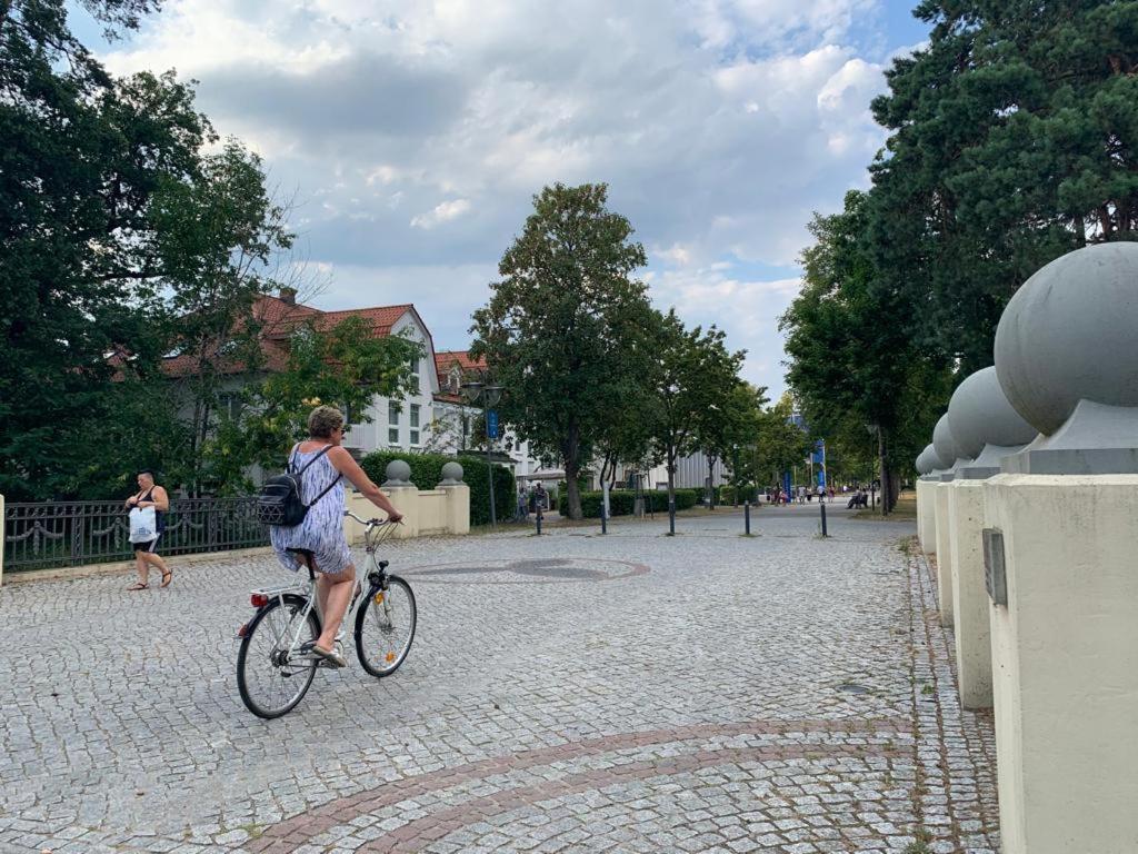 Neue Stillvolle Wohnung Im Steinbach Palais, Ideale Lage Bad Saarow Esterno foto
